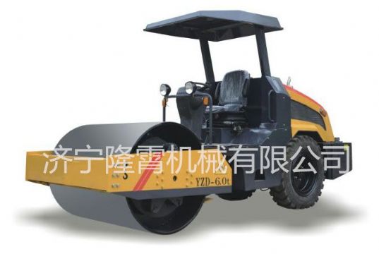 點擊查看詳細(xì)信息<br>標(biāo)題：6噸單鋼輪振動壓路機 閱讀次數(shù)：3413